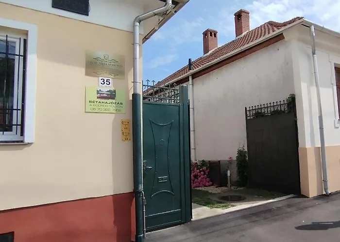 Gecse-Villa
