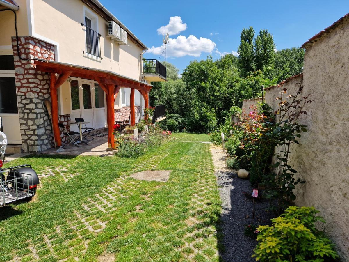 Gecse-villa Apartment